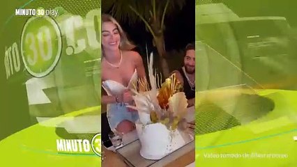 Maluma se fue de viaje con algunos amigos para celebrar el cumple de su novia