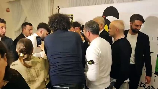 “C'è solo un solo capitano!”, bagno di folla anche a Campora per Javier Zanetti. E lui risponde: “Potrei tornare l'anno prossimo”