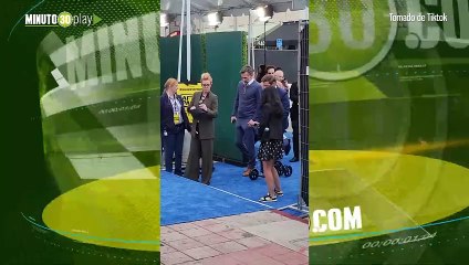 Jeremy Renner reapareció y fue recibido como todo un Vengador