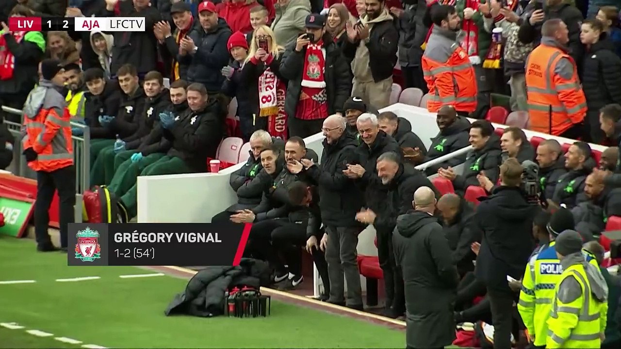 Torres scores as Liverpool Legends beat Ajax Legends