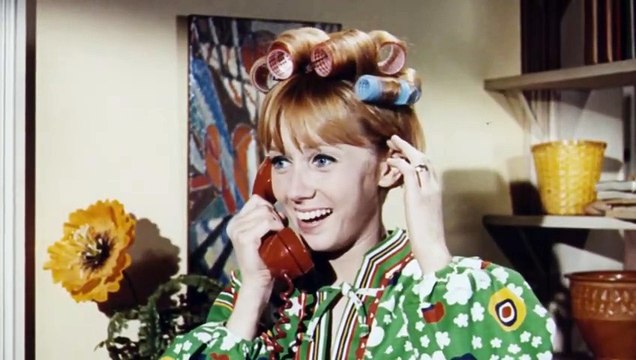 La Cane aux œufs d'or Bande-annonce (EN)