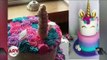 Mujer recibe pastel de cumpleaños para su hija parecido a un objeto sexual