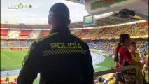 Hinchas pasan por fuertes controles de seguridad, para disfrutar el partido Colombia - Brasil, hoy en Barranquilla