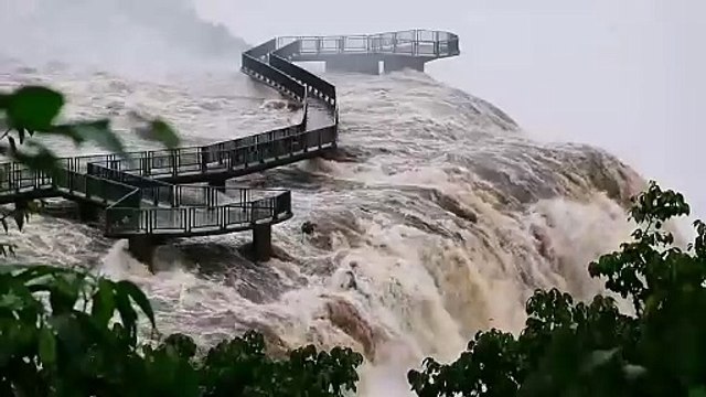 Las cataratas de Iguazú registran récord de agua en los últimos cinco años