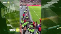 Policía de Perú no dejó que los jugadores celebraran con sus hinchas en el estadio