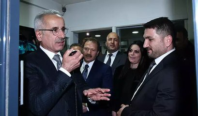 Taksi durağını arayan müşterinin telefonuna Bakan Uraloğlu çıktı