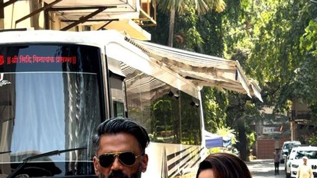 'हैप्पी होली' की जगह ये क्या बोल गए सुनील शेट्टी, बाद में हुआ गलती का अहसास