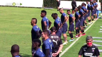 Víctor Moreno, bastión en la defensa de Independiente Medellín