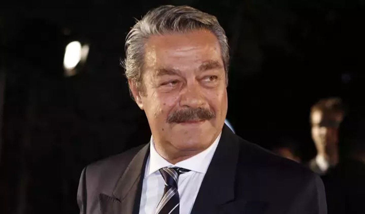 Kadir İnanır hastaneye kaldırıldı.. Son durumunu yeğeni açıkladı