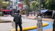 Encapuchados en moto le lanzaron un explosivo a policías en Bucaramanga