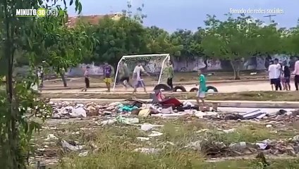 Un menor de edad término amputado luego de que se agarrara a cuchillo con vecinos del barrio