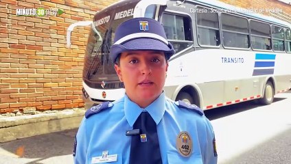 Habló Jhoana Cadavid la agente de tránsito angél que salvó a un hombre de tirarse de un puente