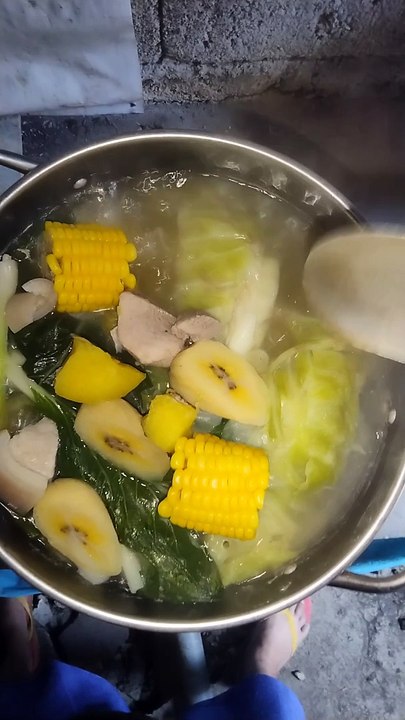 nilagang baboy
