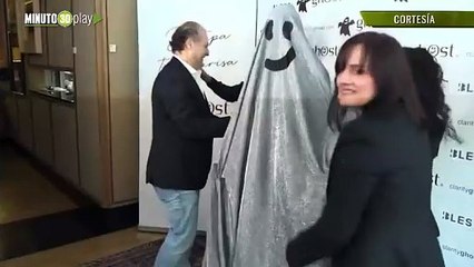 Julio iglesias Jr desata críticas por la forma como presenta a su novia