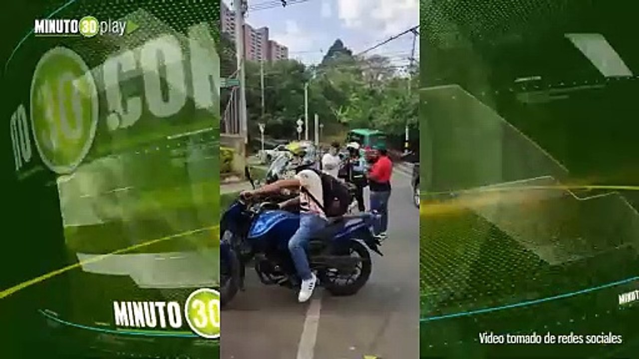 Transito le hizo multa a Feid por andar sin casco