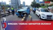 Taksi Ringsek Tabrak Separtor Bus Transjakarta di Jakarta Selatan