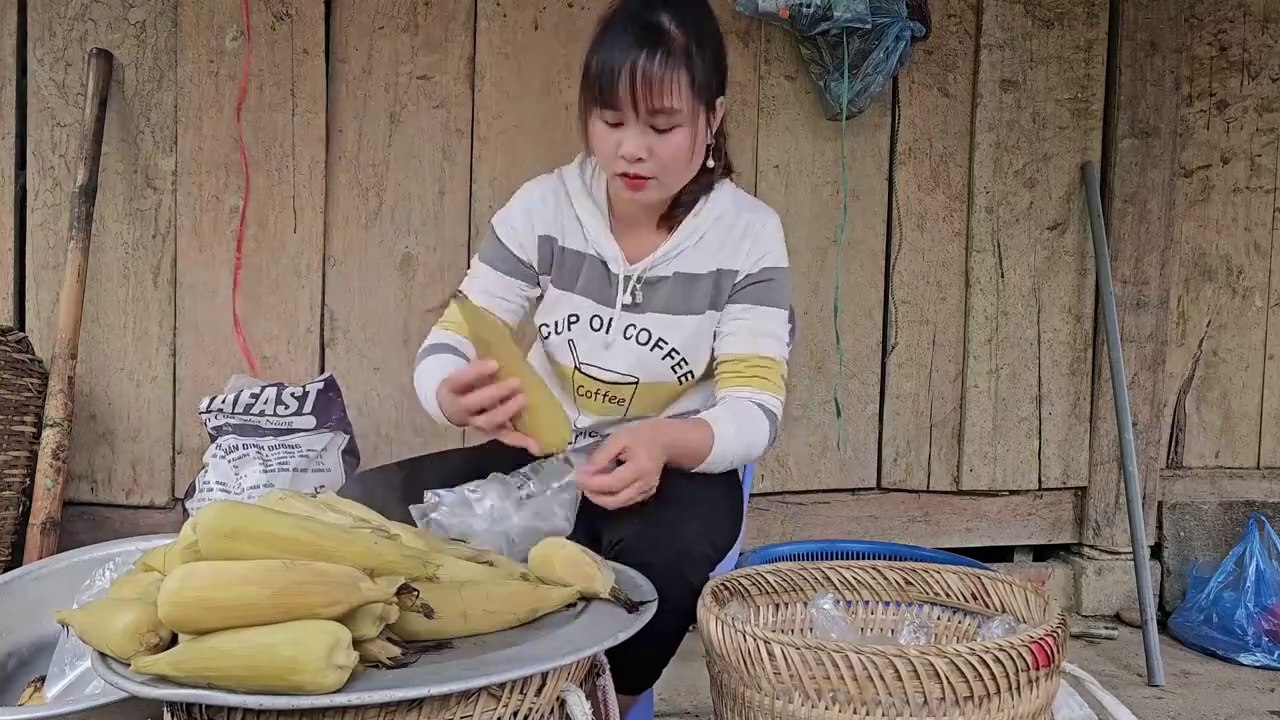 Chị Gái Giỏi Giang Đi Cày Ruộng