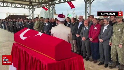 Ankara'da gecekondunun üzerine apartmanın istinat duvarı çöktü