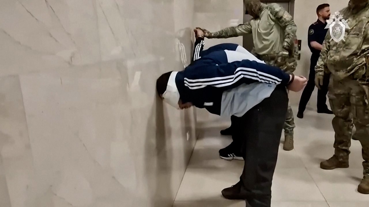 Los sospechosos del atentado terrorista en Moscú son trasladados a la sede de la Comisión de Investigación