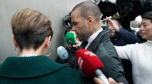Dani Alves sale de prisión tras pagar fianza de un millón de euros