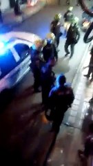 18-04 Hasta el ESMAD tuvo que intervenir luego de riña entre policías y ciudadanos en Moravia