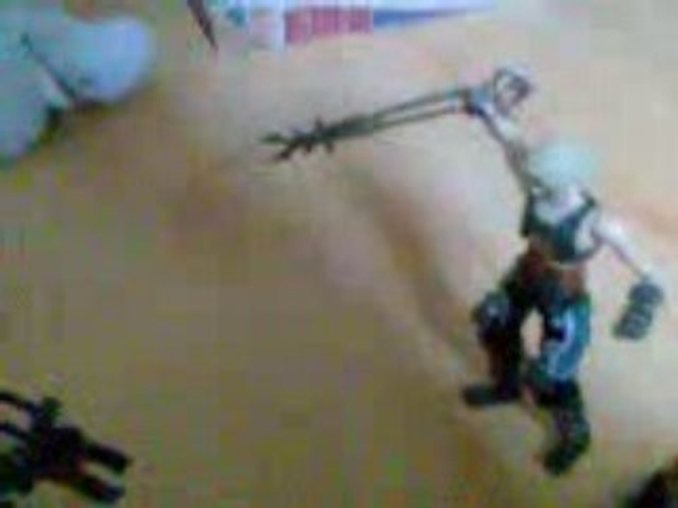 Cloud, vaan et roxas vs avak