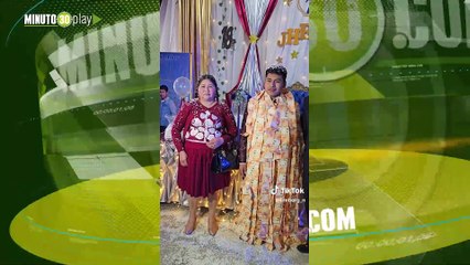 cumplió 18 años y literalmente lo vistieron con billetes de  1000 como regalo