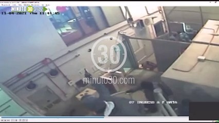 Revelan videos al interior de la bodega de oro en Medellín tras el robo