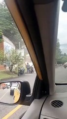 Se volco camión en Robledo