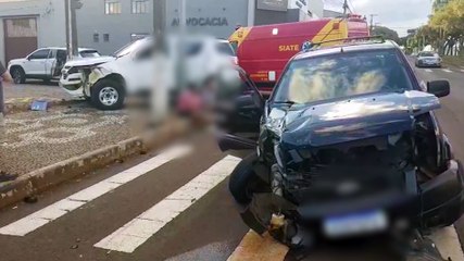 Mulher fica ferida em acidente entre  Blazer e Ecosport no Centro
