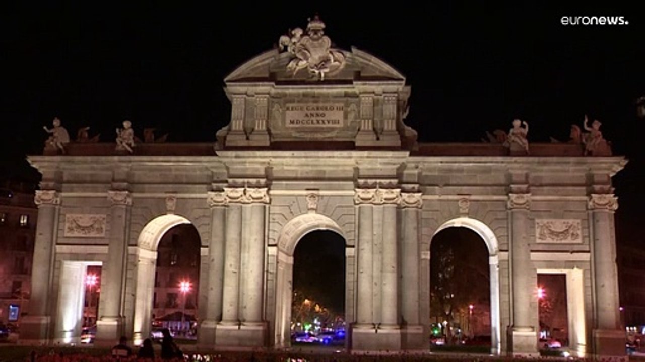 شاهد: من باريس إلى الرياض.. لماذا تطفئ مدن العالم أنوارها في"ساعة الأرض"؟