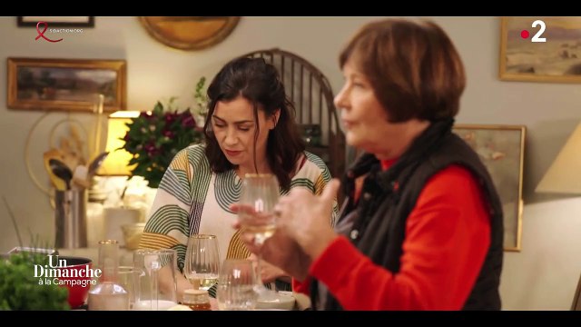 Face à Frédéric Lopez, Macha Méril a lâché quelques petites confidences sur le début de son histoire d'amour avec Michel Legrand dans l'émission Un dimanche à la campagne sur France 2.