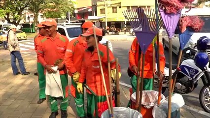 10-11-17 Cerca de 200 personas participaron de Colombia Limpia en Medellin