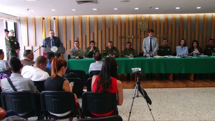 23-01-18 Luis Perez se pronuncia sobre fallo de Procuraduria a favor de Sergio Fajardo