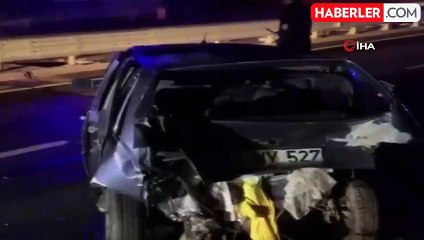 Yeni açılan köprülü kavşakta iki otomobil çarpıştı: 5 hafif yaralı