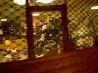 NEVANDO EN PARIS Y SALUDOS A LA HABITACION