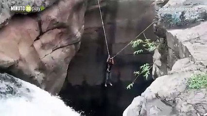 Hombre cae a una cascada por tomarse una selfie