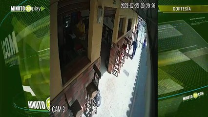 Se embolsilló una silla sujeto se robó un butaco en pleno parque de Caldas