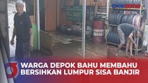 Saat Warga Bahu Membahu Bersihkan Lumpur Pasca-Banjir di Wilayah Depok