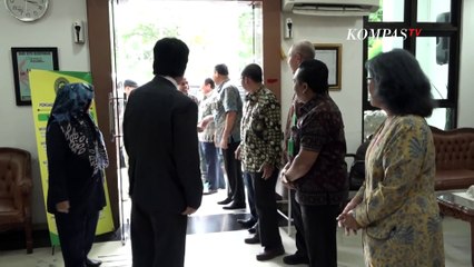 Penyerahan Bantuan untuk Keluarga IKAHI Terdampak Banjir di Semarang - MA NEWS