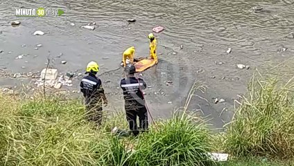 Muerto en el rio medellin a la altura de Zamora