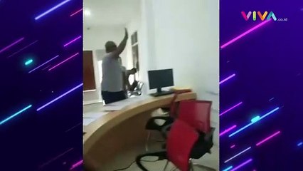 Para Kontraktor Acak-acak Kantor BPKAD Maluku Utara Tuntut..