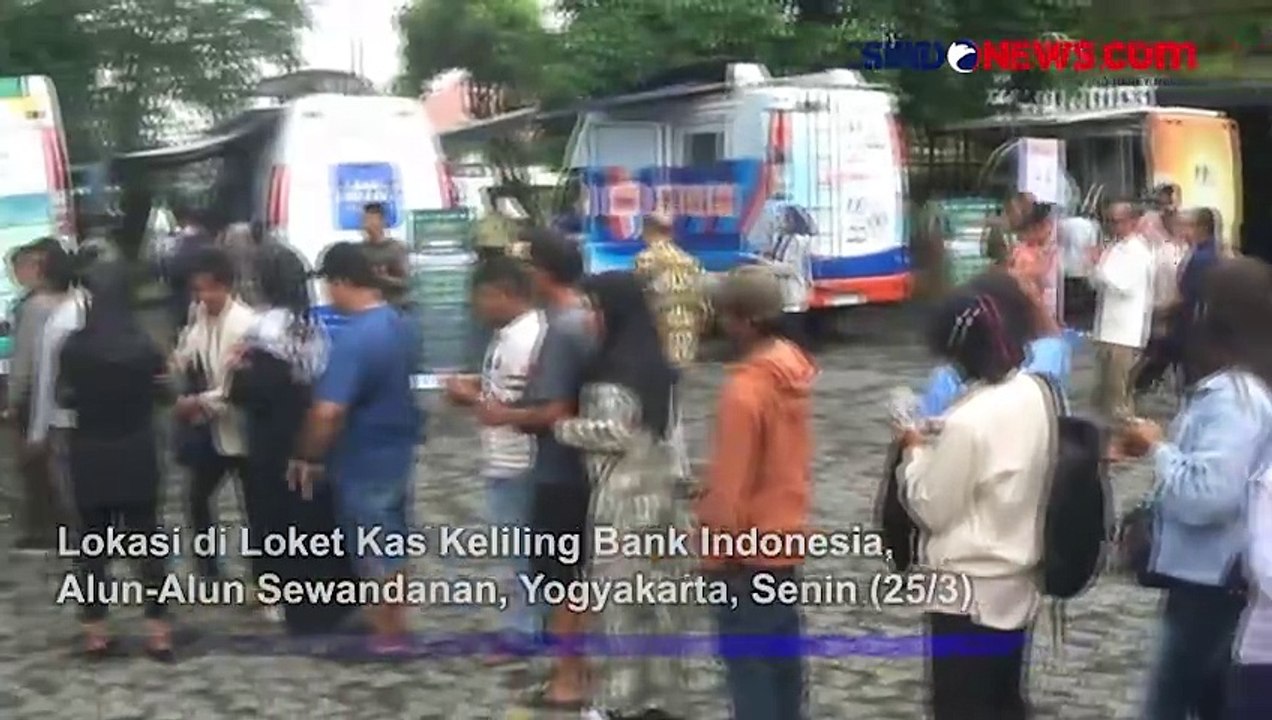 Antusiasme Warga Yogyakarta Serbu Mobil Kas Keliling BI untuk Tukar Uang Baru