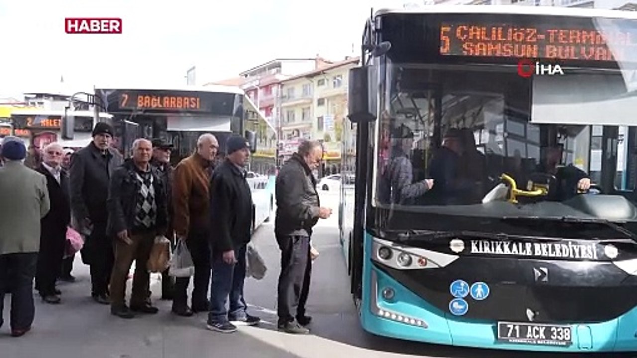 Otobüste şehit yakınları ve gazilere "vatan size minnettar" anonsu