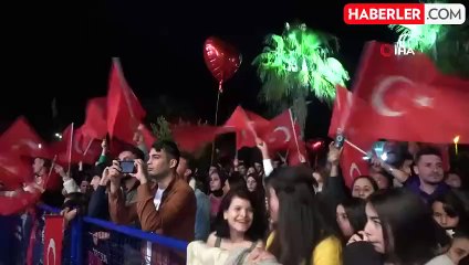 Sanatçı Dodo uçak korkusunu Kozan için yendi