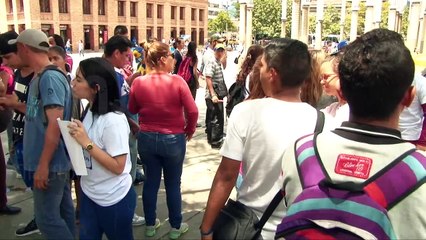 Venezolanos residentes en Medellin piden visa temporal para poder trabajar
