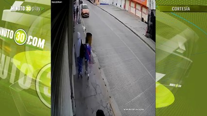 En video quedó el secuestró de un niño cuando iba a la escuela