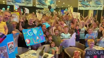 Sutherland Shire cheers on Australian Idol finalist Dylan Wright at Sharks Kareela