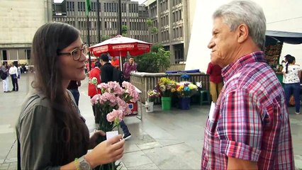 25-08-17-con-marcha-de-claveles-conmemoran-30-anos-del-asesinato-lideres-derechos-humanos-medellin