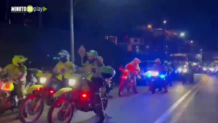 Policía y Ejército realizan caravanas para acompañar a los vehículos en la vía que va de Medellín a la costa